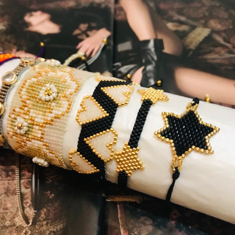 Handmade Set of Beads Bracelet - Picture 6 of 8
